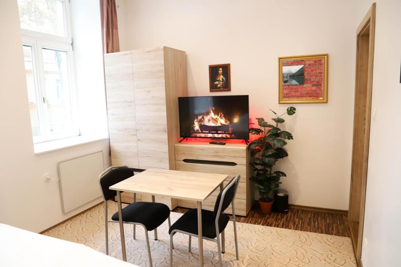 «Go West» Guest Rooms Βιέννη Εξωτερικό φωτογραφία